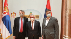 2. april 2021. (s leva na desno) Predsednik Odbora za spoljne poslove, ambasador Republike Jermenije na nerezidencijalnoj osnovi i predsednik Poslaničke grupe prijateljstva sa Jermenijom